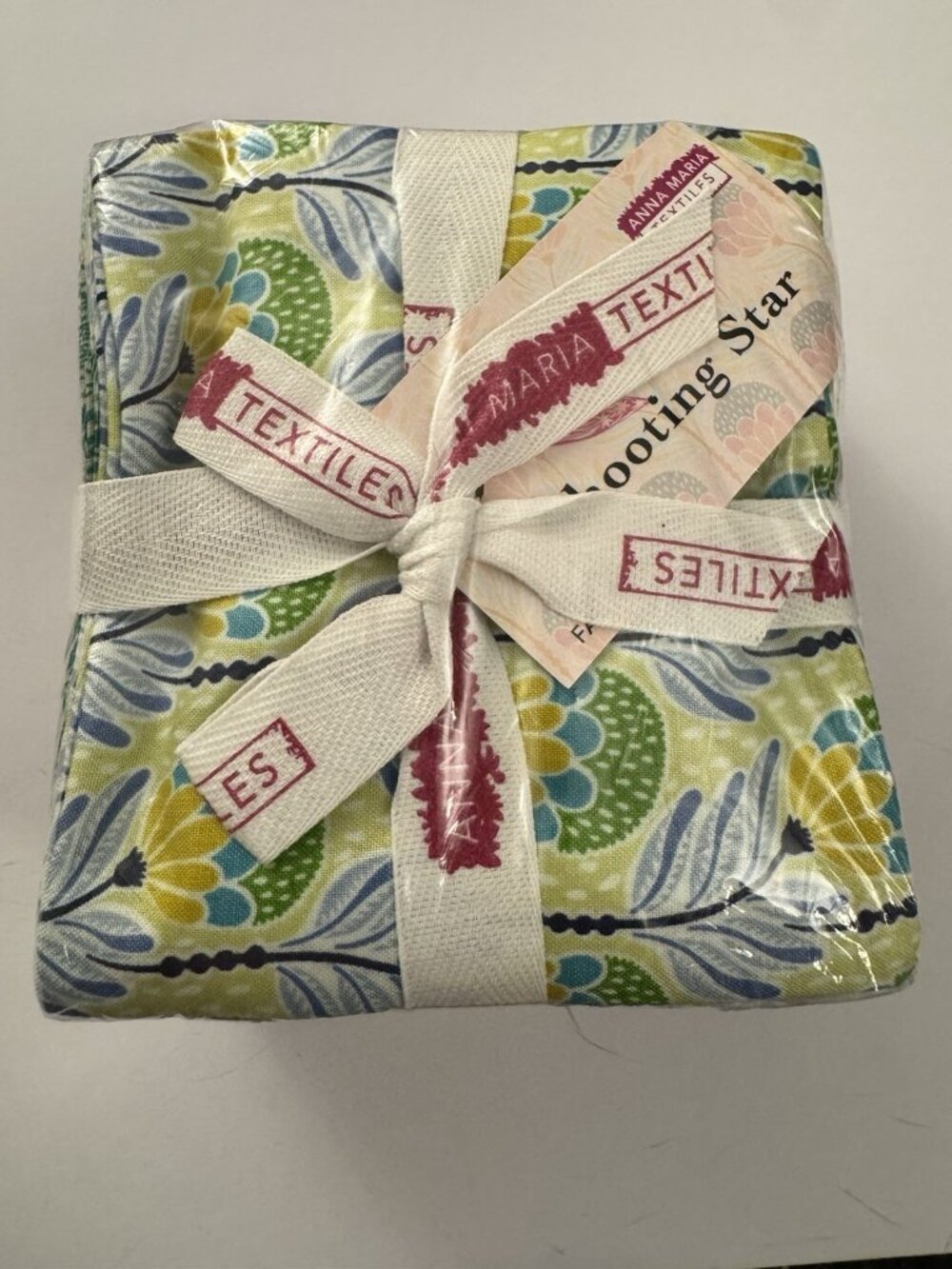 Anna Maria 20 Fat Quarters Bundle 18 x 22 Shooting Stars Quilt Fabric BV9